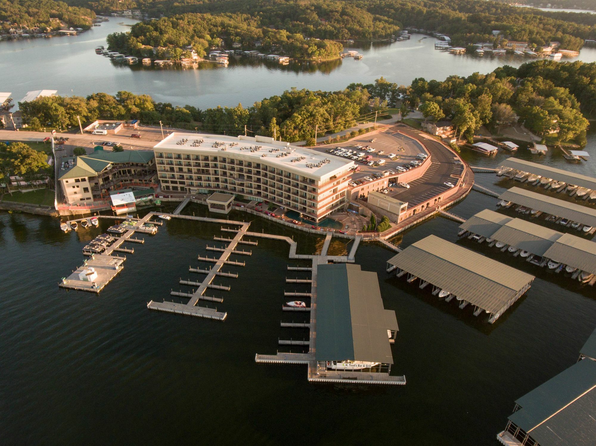 Camden On The Lake Resort Lake Ozark Exterior photo