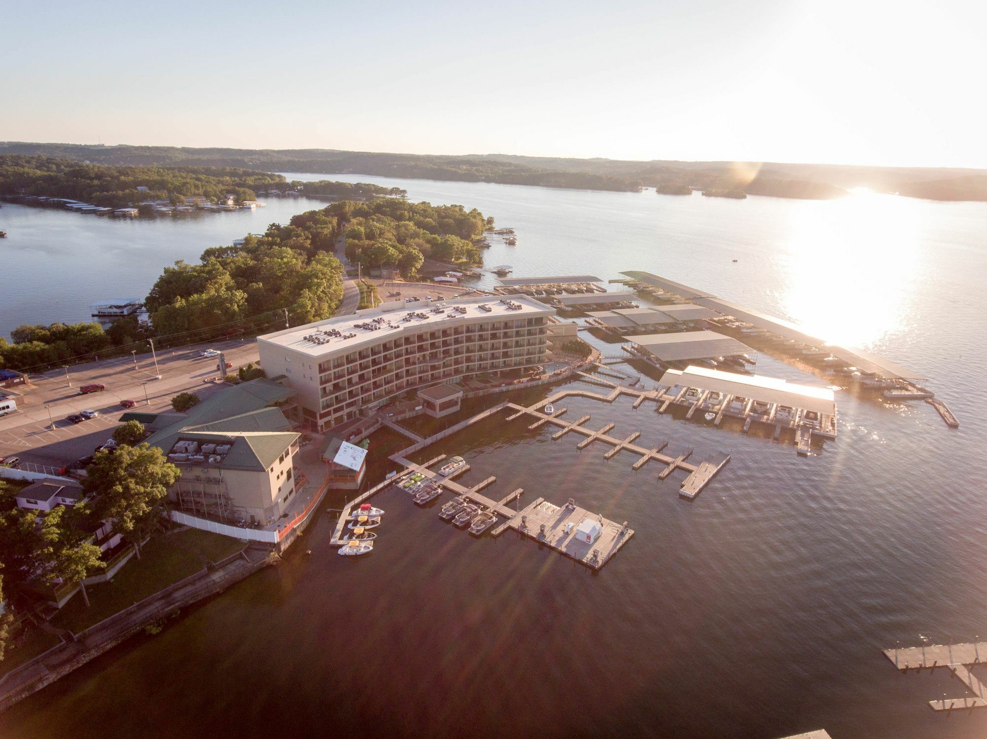 Camden On The Lake Resort Lake Ozark Exterior photo
